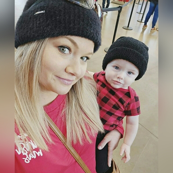 Meet your Posher, Heidi - Picture 2 of 5